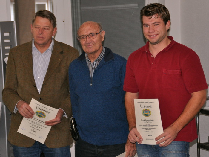 2009-11-15_segelfliegertag Sieger in der offenen Klasse: Ulli Schwarz, Hans-Werner-Grosse und Frerk Frommholz